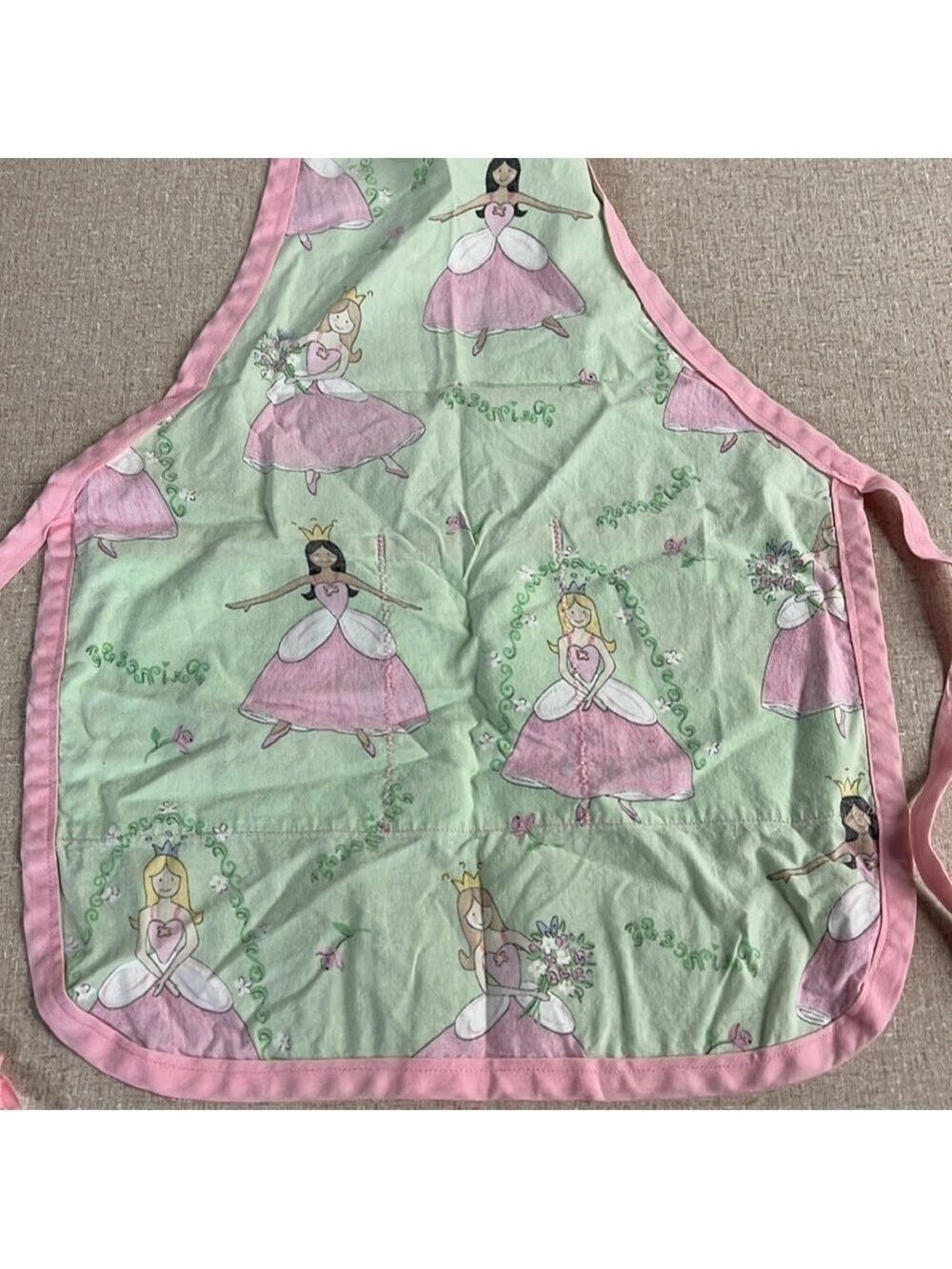 Princess Apron Girls Small - Picture 4 of 5